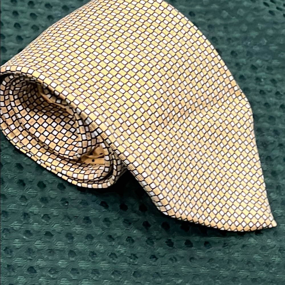 Tommy Hilfiger tie 100% silk Yellow‎ Patterned Tie made USA 🇺🇸